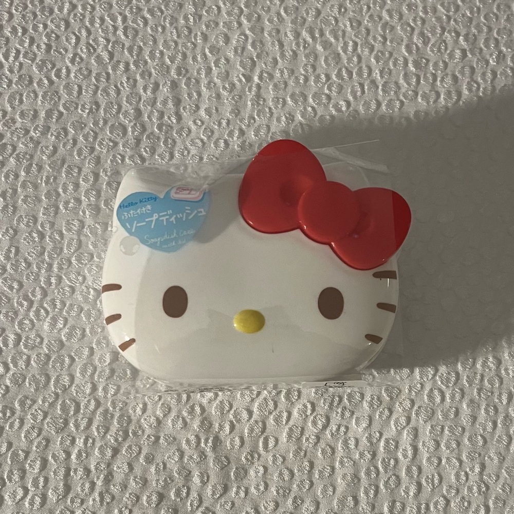 Hello kitty soap holder
